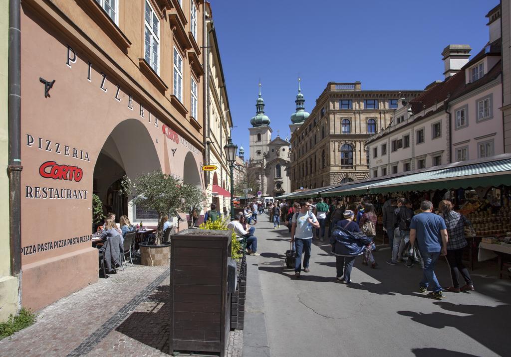 Residence Corto Old Town Prag Exteriör bild