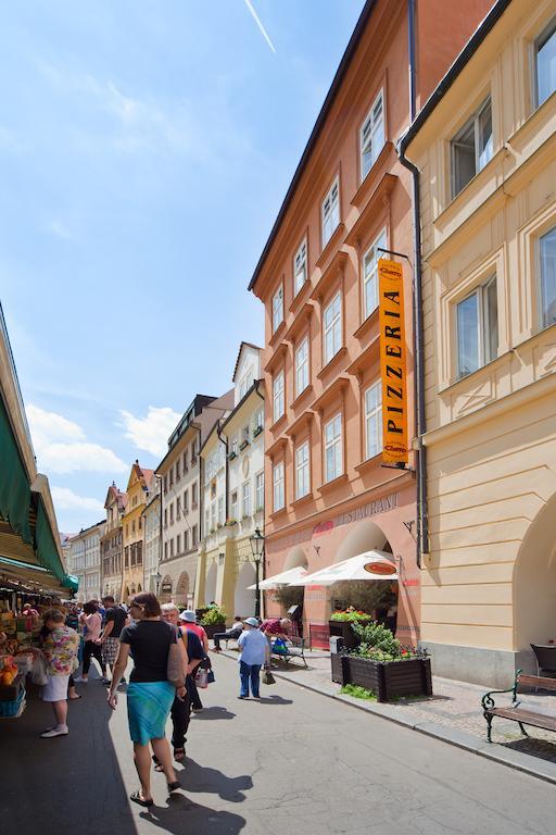Residence Corto Old Town Prag Exteriör bild