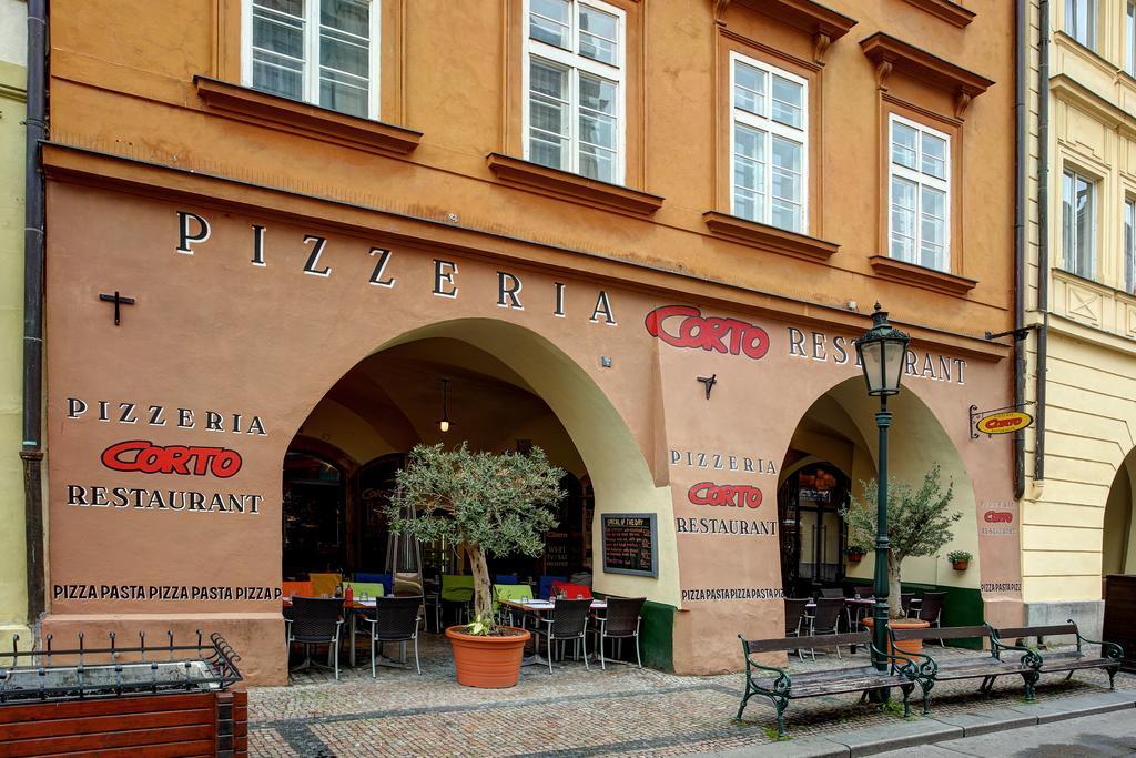Residence Corto Old Town Prag Exteriör bild